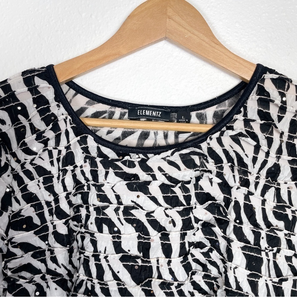 ELEMENTZ Sz. L sequined ruffle zebra stripe blouse w/ 3/4 sleeve | vibrant, ecc - Picture 3 of 8